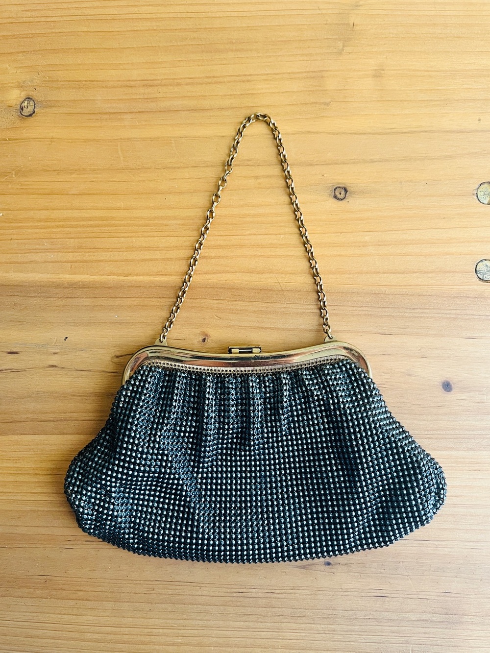 Vintage Whiting & Davis Purse Clutch Bag Mesh Navy Blue Gold Glam Retro USA Made - Picture 2 of 8